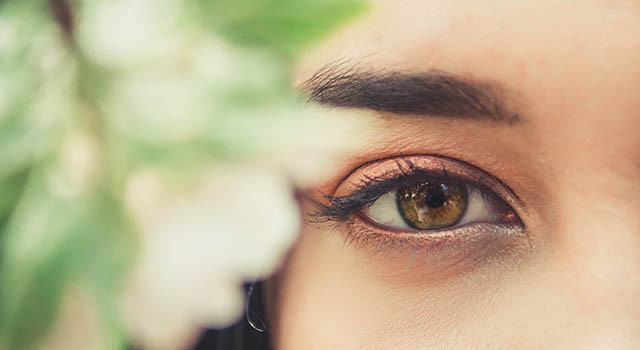 8 Nutrients That Will Optimize Your Eye Health